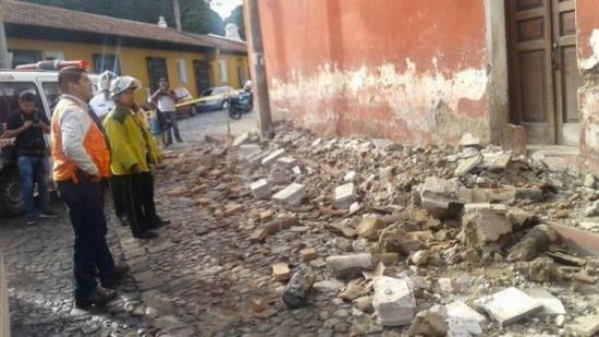 Cinco departamentos reportan daños por fuerte sismo en Guatemala