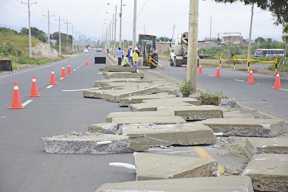 Trabajan En Vía Circunvalación El Diario Ecuador