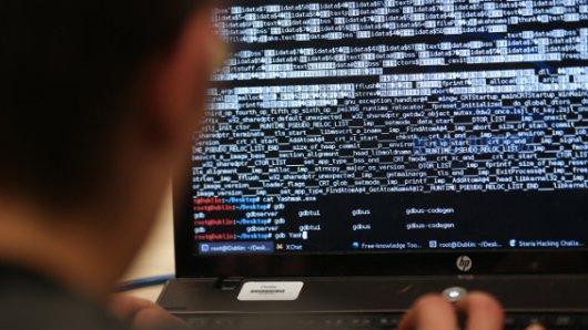 Ciberataque masivo afecta a decenas de instituciones y empresas en Rusia y Ucrania