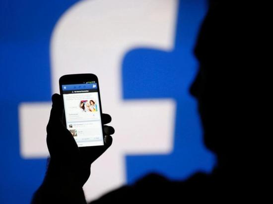Facebook alcanza 2 mil millones de usuarios