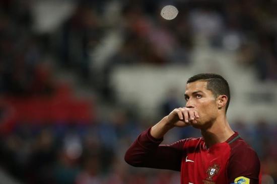 Cristiano Ronaldo recibe permiso para iniciar sus vacaciones tras eliminación