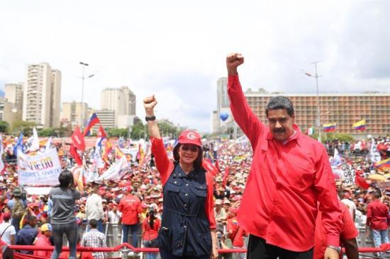 Maduro propone a oposición unirse a una 'mesa de paz' ante la Constituyente
