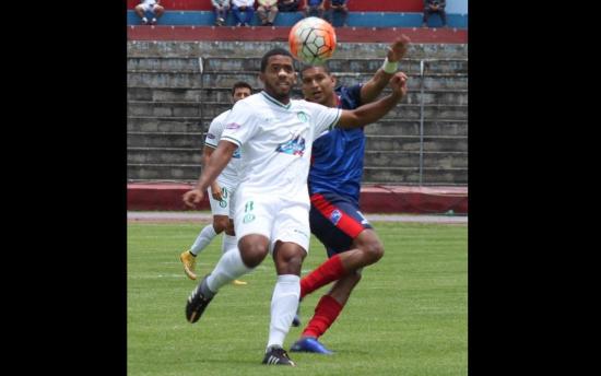 Olmedo y Liga de Portoviejo empatan 3-3 en Riobamba