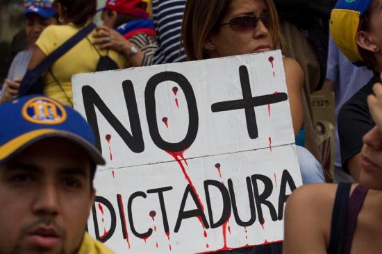 El Gobierno de Ecuador rechaza amenazas de intromisión militar en Venezuela