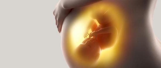 Dar antibióticos a la madre durante el parto afecta al bebé