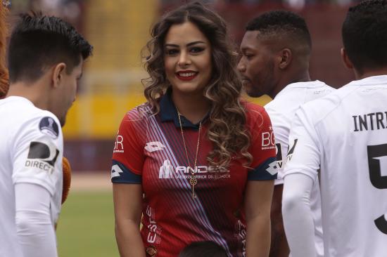 Larissa Riquelme presente en el triunfo de El Nacional ante Liga de Quito
