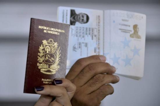 Panameños conformes con imponer visado a venezolanos