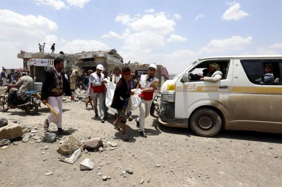 Al menos 43 muertos tras una serie de bombardeos en la capital de Yemen