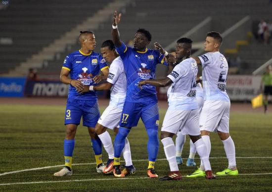 Delfín SC deja escapar el liderato tras empate con Guayaquil City [TABLA DE POSICIONES]