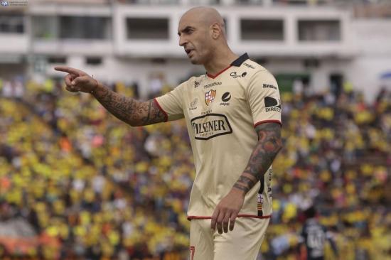 Barcelona SC sufre baja de Ariel Nahuelpan pensando en Santos por Libertadores