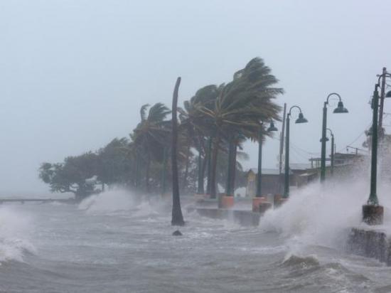 EN VIVO: Huracán Irma entra en territorio de Puerto Rico