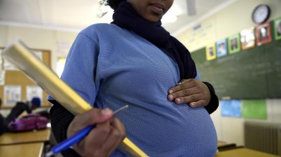 Unicef expresa alarma por embarazos de menores de 15 años en Bolivia