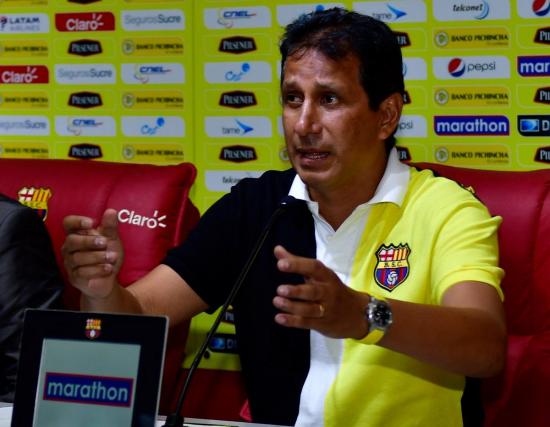 José F. Cevallos: 'No bajaremos los brazos, aún faltan 90 minutos por jugar'