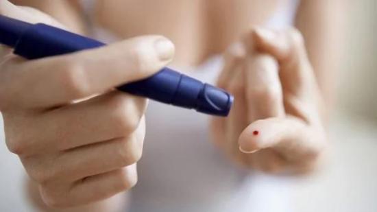 Tecnología permite medir la glucosa sin pinchazos para controlar la diabetes