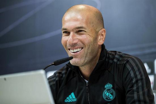 Zidane confirma que su renovación con el Real Madrid 'está hecha'