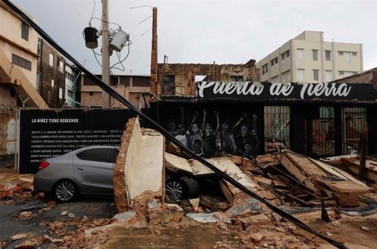 Aprueban declaración de 'desastre' para Puerto Rico por impacto del huracán María