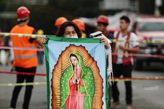 Mexicanos rechazan que Gobierno maneje fondos de reconstrucción, dice sondeo
