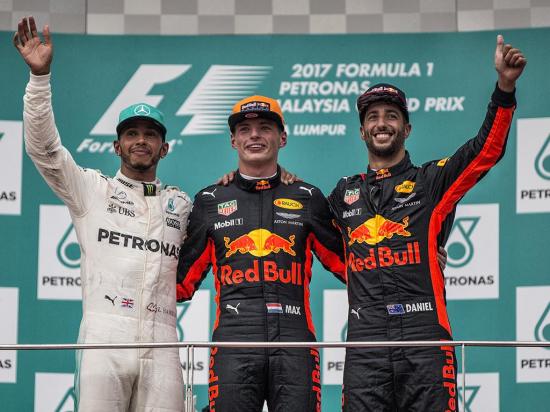 El joven  Verstappen  ganó el gran premio de Malasia