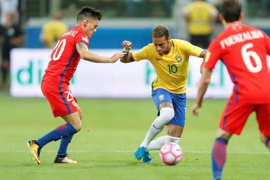 Chile se queda fuera del Mundial tras perder ante Brasil [3-0]