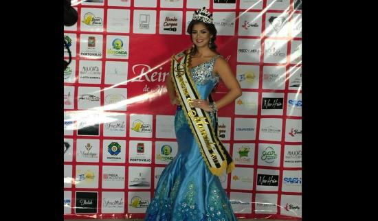La mantense Joseleem González es la nueva Reina de Manabí