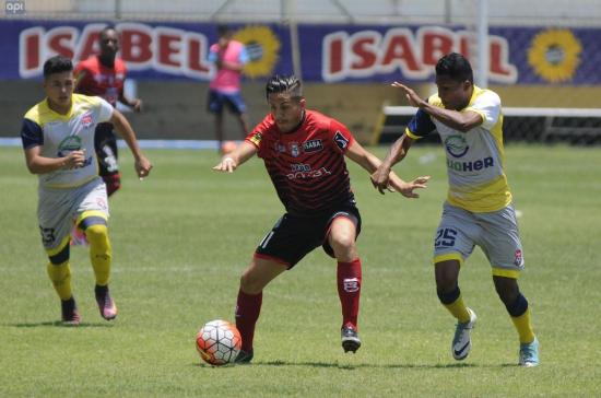 Manta y Colón empatan 0-0 en el estadio Jocay