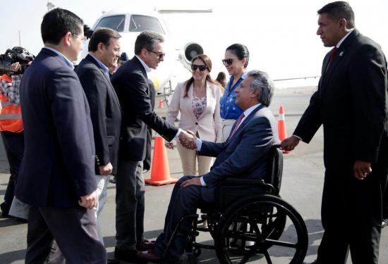 Lenín Moreno llega a Perú para gabinete binacional