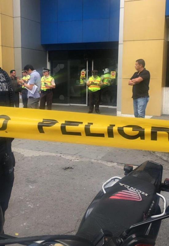 Policía evacúa Unidad de Flagrancia en Quito por amenaza de bomba