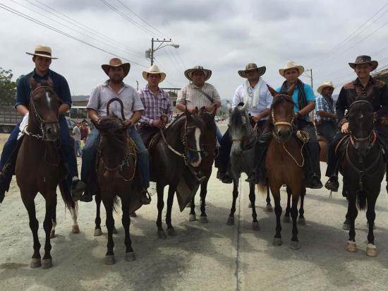 200 caballos llegarán a Bahía de Caráquez  para una cabalgata