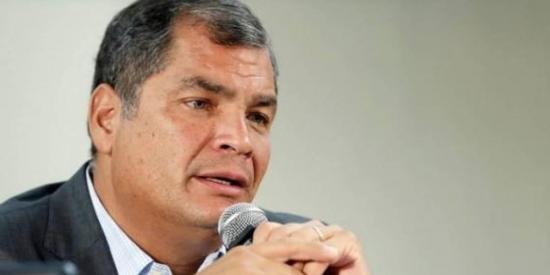 Alianza PAIS pide que Correa asista a convención en diciembre