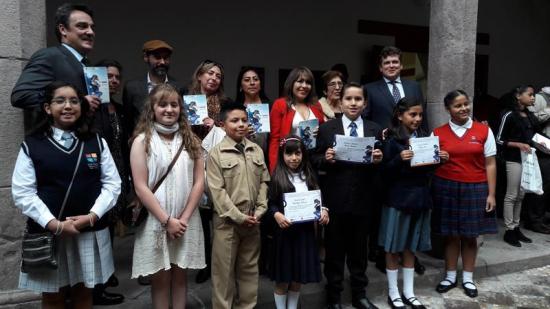 'Platero y yo' inspira a escribir a más de 600 niños de todo Ecuador