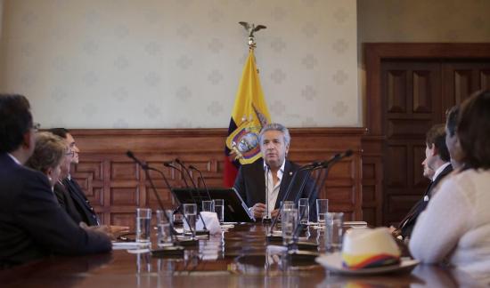 El presidente Moreno decreta rebajas tributarias para dinamizar economía