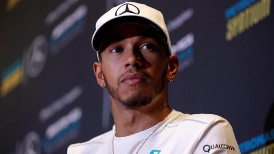 Hamilton se disculpa tras ser acusado de sexista por criticar a su sobrino