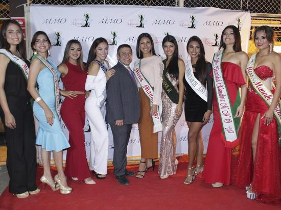 Organización Miss Manabí brinda cena a 18 reinas de belleza