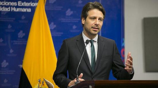 Guillaume Long renuncia a cargo en la ONU y llama desleal al presidente Moreno