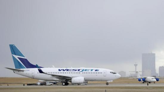 Dos aviones colisionan sin provocar heridos en el aeropuerto de Toronto