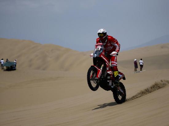 Las dunas emocionan en el Dakar