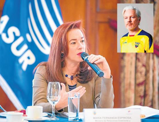 Julian Assange ya tiene nacionalidad ecuatoriana, confirma la canciller Espinosa