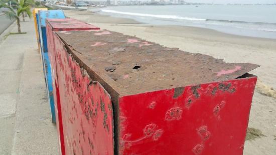 Manta: Rehabilitarán letras de playas