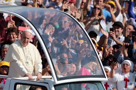 El papa Francisco pide perdón por los abusos a menores por parte del clero chileno