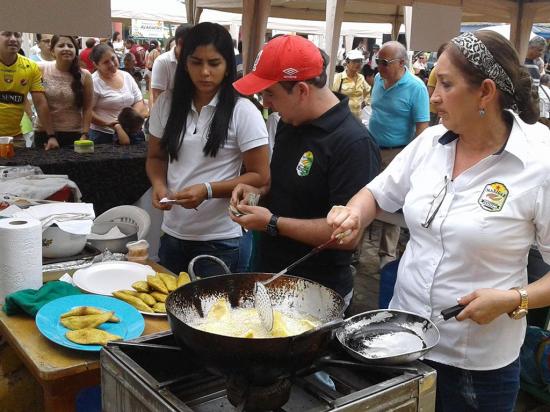 Preparan la tercera edición del festival de empanadas en Ayacucho