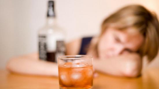 Ingesta excesiva de alcohol deja al organismo vulnerable a enfermedades