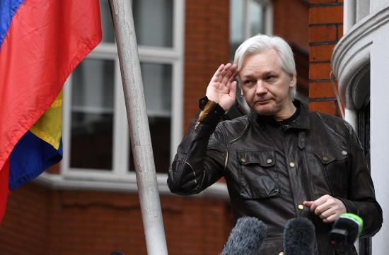 La justicia rechaza los argumentos de Assange contra su orden de detención