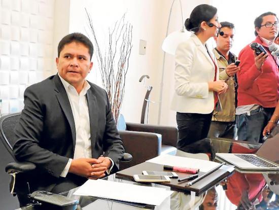 Vallejo deja Secretaría de Inteligencia y Jorge Costa asume el cargo