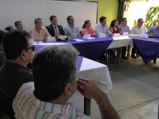 Piden auditar recursos de la reconstrucción de Manabí y Esmeraldas