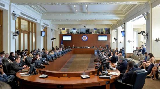 La OEA insta a Maduro a cancelar las elecciones presidenciales de abril