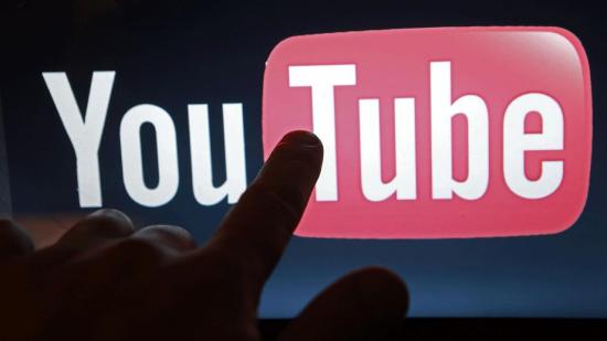 Cofundador de Wikipedia dice que YouTube no advirtió de que usarían su portal