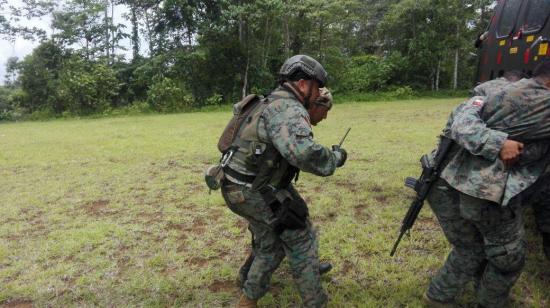Tres militares mueren en nuevo ataque en frontera con Colombia