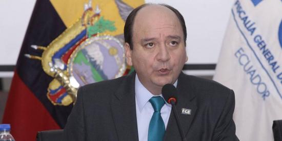 El CAL calificó el inicio del juicio político en contra del fiscal Carlos Baca Mancheno