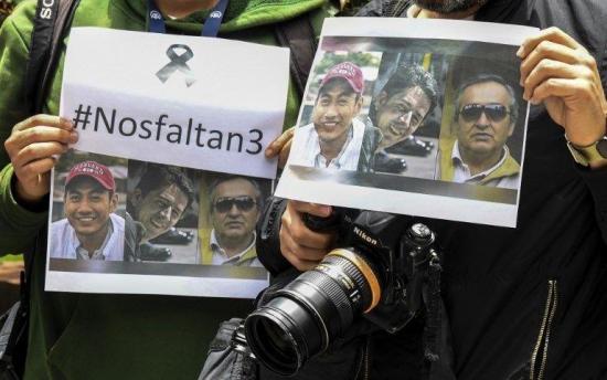 Gobierno colombiano tiene 'disposición' de recuperar cuerpos de periodistas