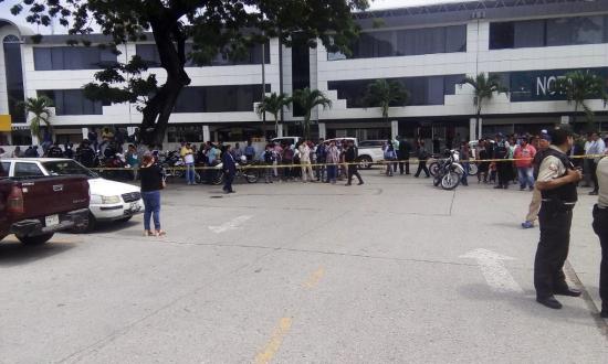 Una supuesta amenaza de bomba se reporta en centro comercial de Guayaquil